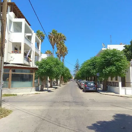 Apartment Iridas House